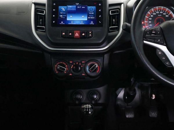 2025-Toyota-Vitz-10-XR image:18
