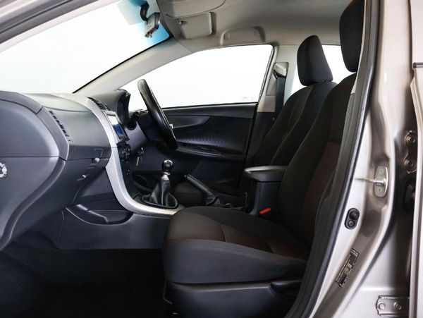 2018-Toyota-Corolla-Quest-16 image:14