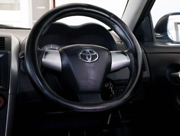 2018-Toyota-Corolla-Quest-16 image:17