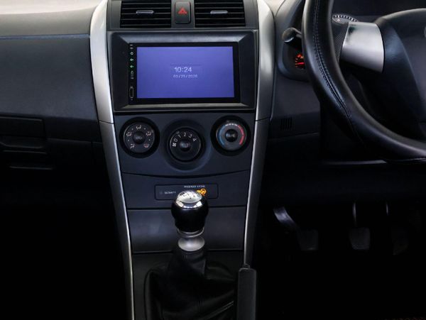 2018-Toyota-Corolla-Quest-16 image:18