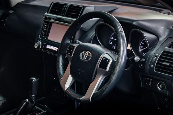 2016-Toyota-Land-Cruiser-Prado-30-TDI-TX-Auto image:10