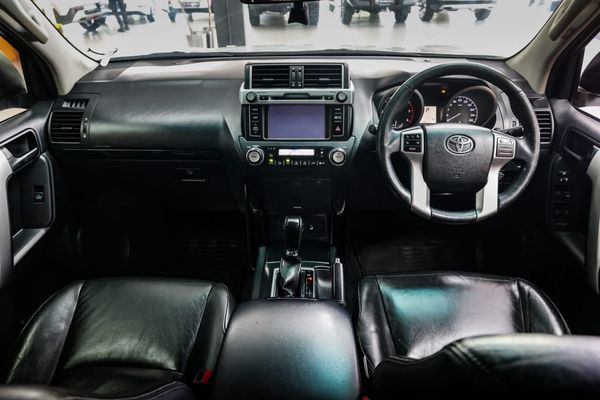 2016-Toyota-Land-Cruiser-Prado-30-TDI-TX-Auto image:8