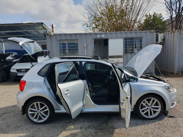 2017-Volkswagen-Polo-VW-POLO-12-TSI-2017-SUNROOF image:9