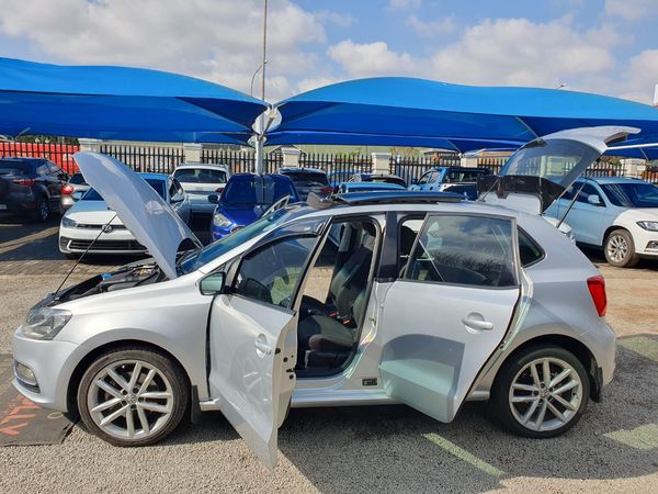 2017-Volkswagen-Polo-VW-POLO-12-TSI-2017-SUNROOF image:10