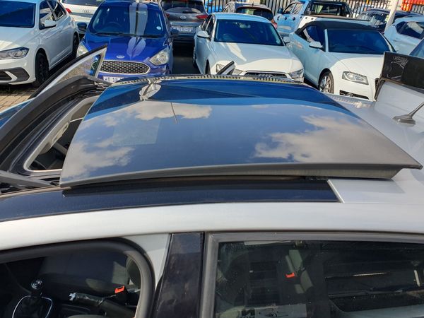 2017-Volkswagen-Polo-VW-POLO-12-TSI-2017-SUNROOF image:11