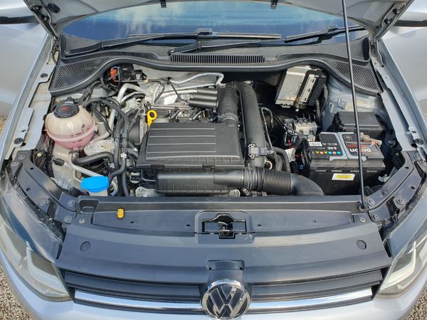 2017-Volkswagen-Polo-VW-POLO-12-TSI-2017-SUNROOF image:12