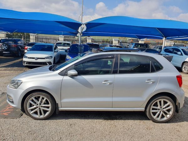 2017-Volkswagen-Polo-VW-POLO-12-TSI-2017-SUNROOF image:2