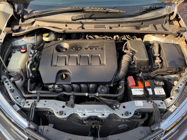 2014-Toyota-Corolla-18-High-Auto image:9
