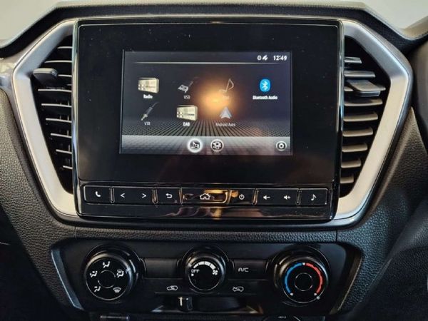 2022-Isuzu-D-Max-30-DDI-LS-4x4-Auto-Double-Cab image:7