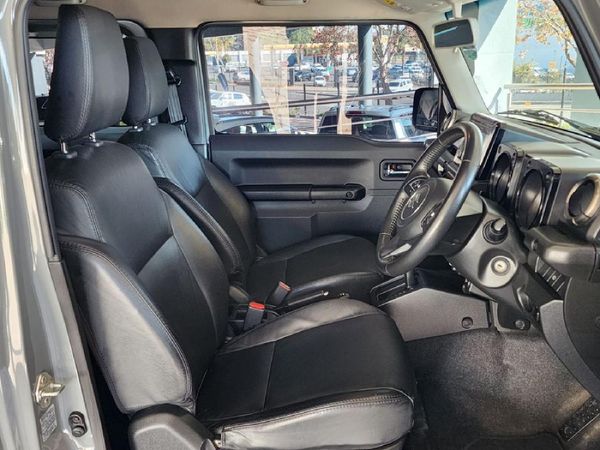 2022-Suzuki-Jimny-15-GLX-Auto image:11