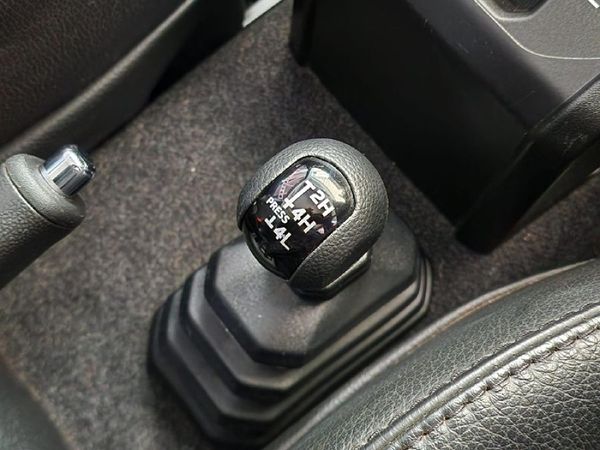 2022-Suzuki-Jimny-15-GLX-Auto image:16