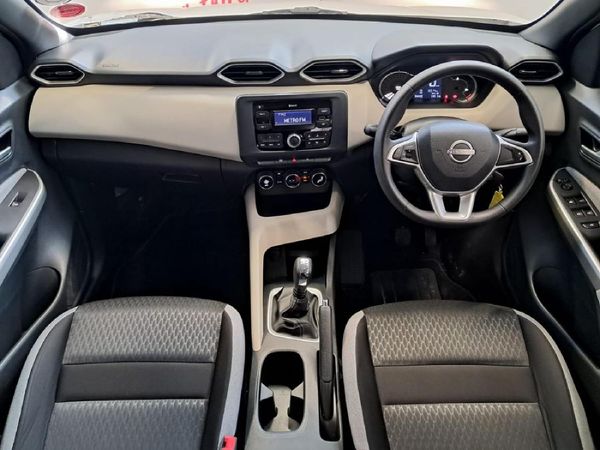 2025-Nissan-Magnite-10-Visia-AMT image:12