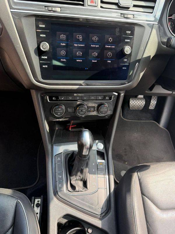 2021-Volkswagen-Tiguan-Allspace-14-TSI-Comfortline-Auto-110kW image:12
