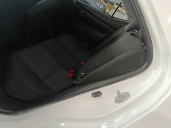 2021-Toyota-Corolla-Quest-18-Prestige image:12