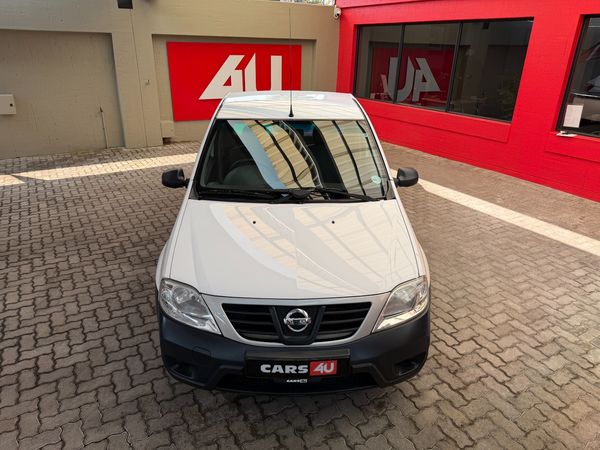 2015-Nissan-NP200-16-AC-Safety-Pack image:17