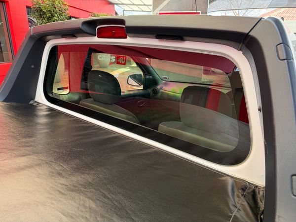 2015-Nissan-NP200-16-AC-Safety-Pack image:26