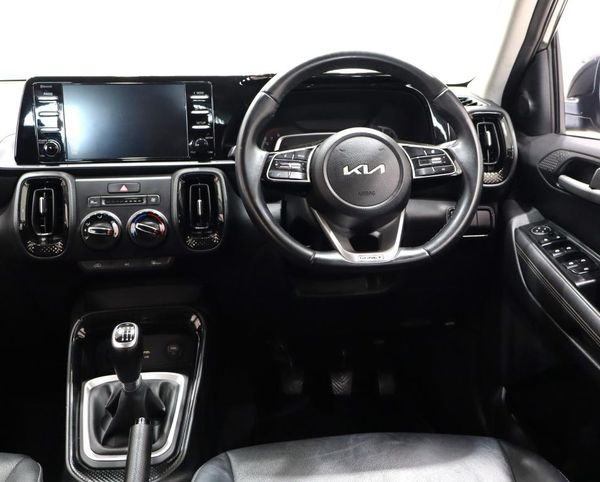 2022-Kia-Sonet-15-EX image:12