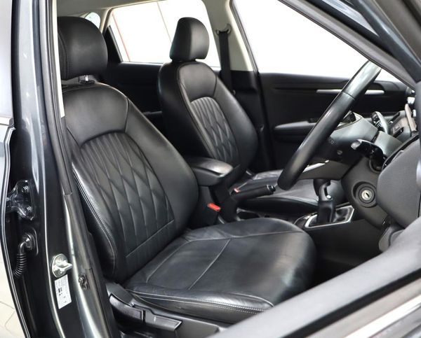2022-Kia-Sonet-15-EX image:18