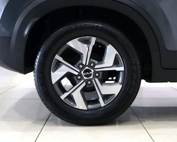 2022-Kia-Sonet-15-EX image:6