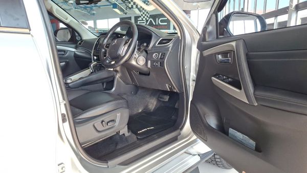 2021-Mitsubishi-Pajero-Sport-24D-4x4-Auto image:11