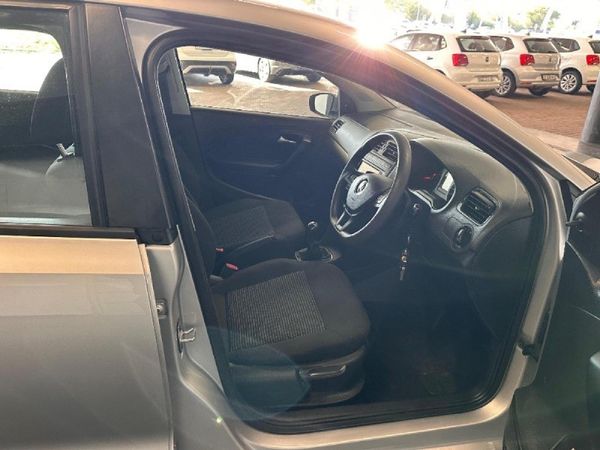 2024-Volkswagen-Polo-Vivo-14-Comfortline-5-dr image:7