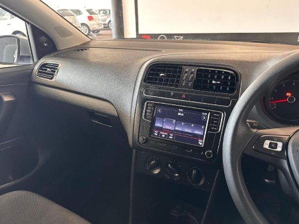 2024-Volkswagen-Polo-Vivo-14-Comfortline-5-dr image:8