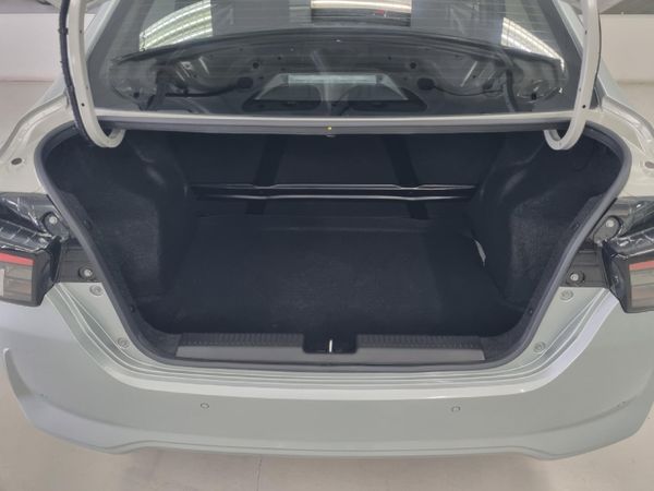 2026-Suzuki-Dzire-12-GA image:8