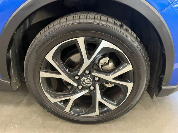 2021-Toyota-C-HR-12T-Plus-Auto image:8
