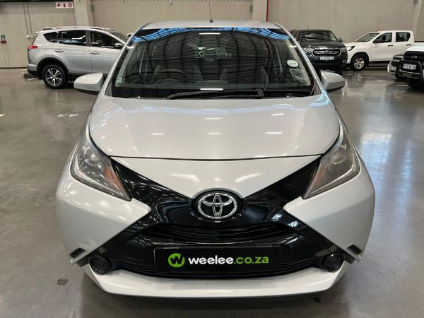 2015-Toyota-Aygo-10-5-dr image:7