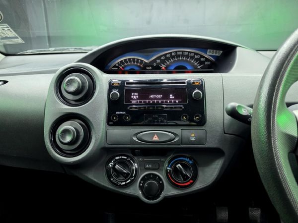 2017-Toyota-Etios-15-Xi-5-dr image:9