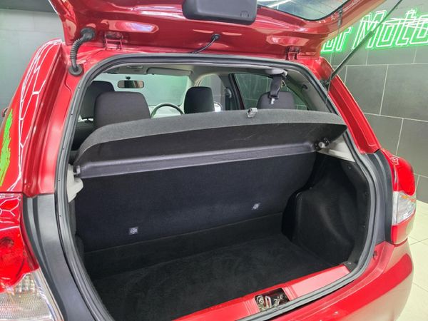 2017-Toyota-Etios-15-Xi-5-dr image:18