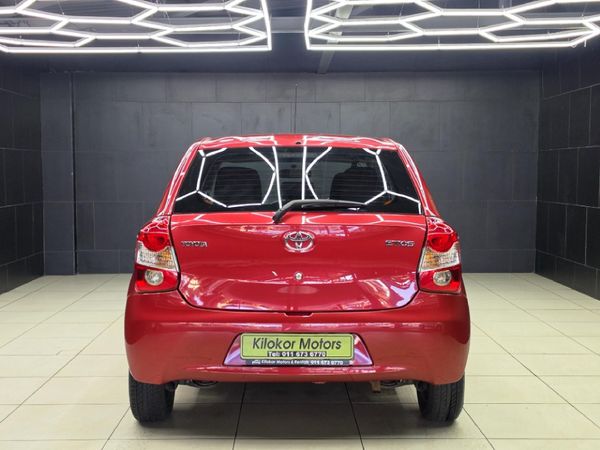 2017-Toyota-Etios-15-Xi-5-dr image:4