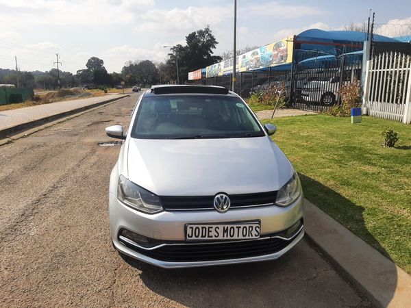 2017-Volkswagen-Polo-12-TSI-Highline-81kW image:13