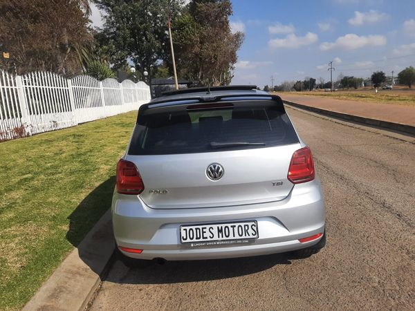2017-Volkswagen-Polo-12-TSI-Highline-81kW image:20