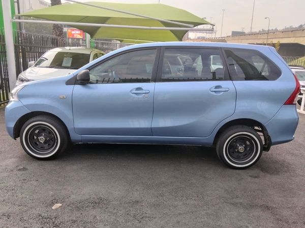 2015-Toyota-Avanza-15-SX image:4