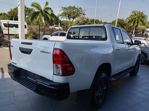 2026-Toyota-Hilux-24-GD-6-Raised-Body-Raider-Double-Cab image:5