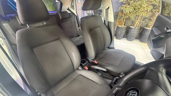 2020-Volkswagen-Polo-Vivo-14-Trendline-5-dr image:9