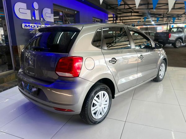 2020-Volkswagen-Polo-Vivo-14-Trendline-5-dr image:4