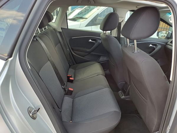 2017-Volkswagen-Polo-12-TSI-Highline-81kW image:9