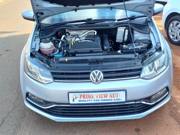 2017-Volkswagen-Polo-12-TSI-Highline-81kW image:17