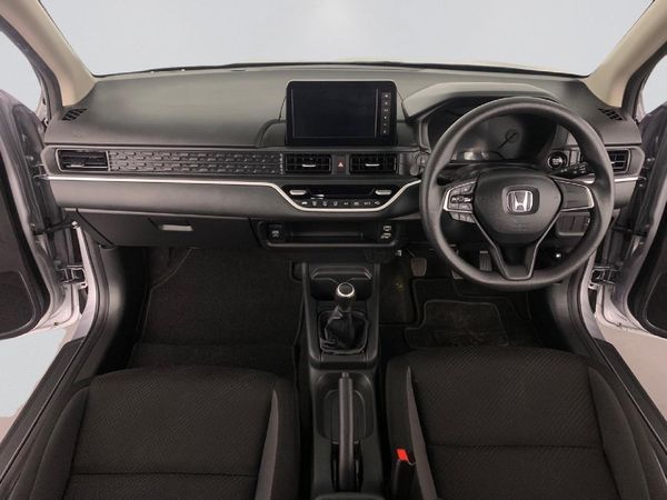 2026-Honda-Amaze-12-Trend image:11