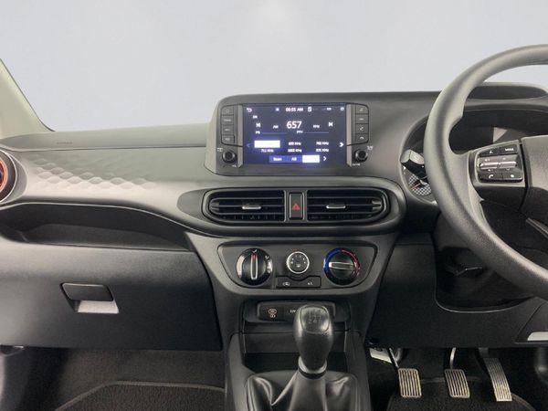 2025-Hyundai-Grand-i10-10-Motion image:14