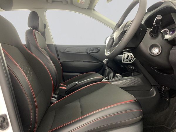 2025-Hyundai-Grand-i10-10-Motion image:15