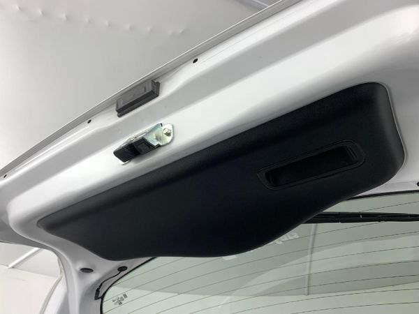 2025-Hyundai-Grand-i10-10-Motion image:17