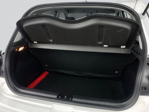 2025-Hyundai-Grand-i10-10-Motion image:18