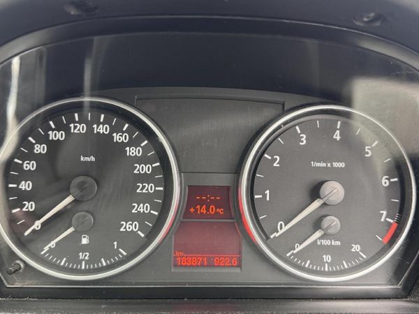 2007-BMW-3-Series-330i-Auto image:9