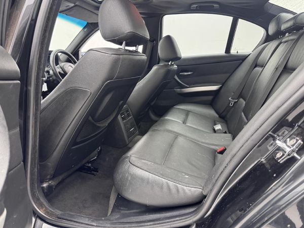 2007-BMW-3-Series-330i-Auto image:11