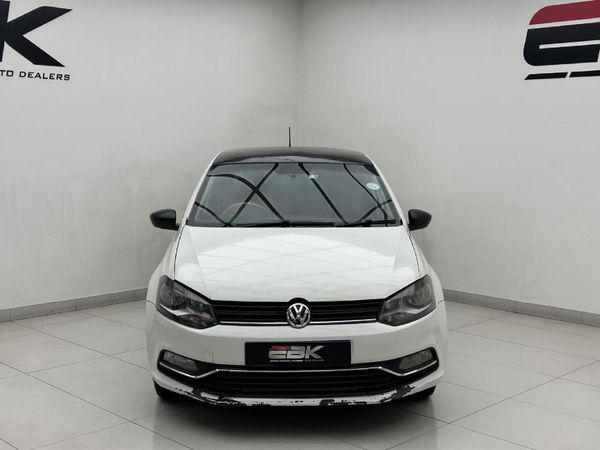 2013-Volkswagen-Polo-14-Comfortline-5-dr image:1