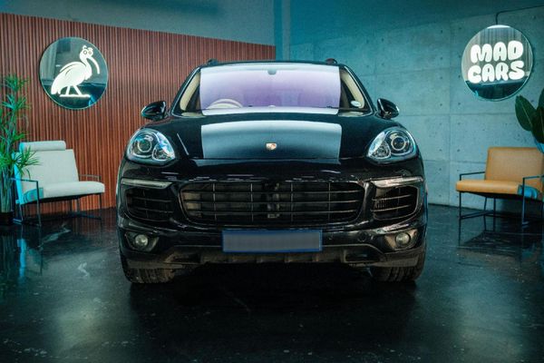 2017-Porsche-Cayenne-Diesel-Platinum image:2