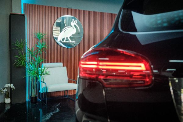 2017-Porsche-Cayenne-Diesel-Platinum image:6
